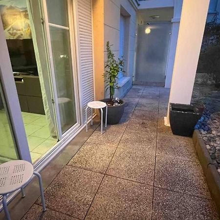 Appart Avec Terrasse Et Parking A 2 Pas De Disney Montévrain Extérieur photo